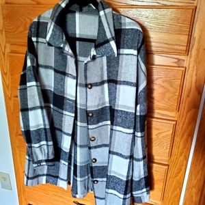NWOT Boutique Sweater Flannel